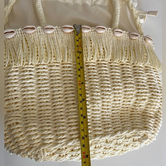 WOVEN Shell Fringe Detail Cross Body Bag Drawstring Closure Boho Vacation Chic - Picture 14 of 16